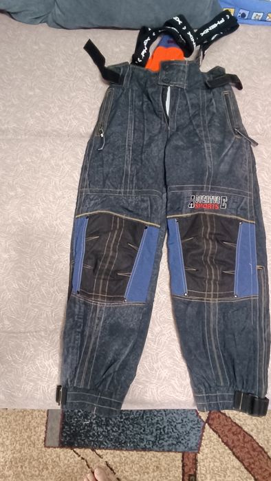 Vand pantaloni de ski