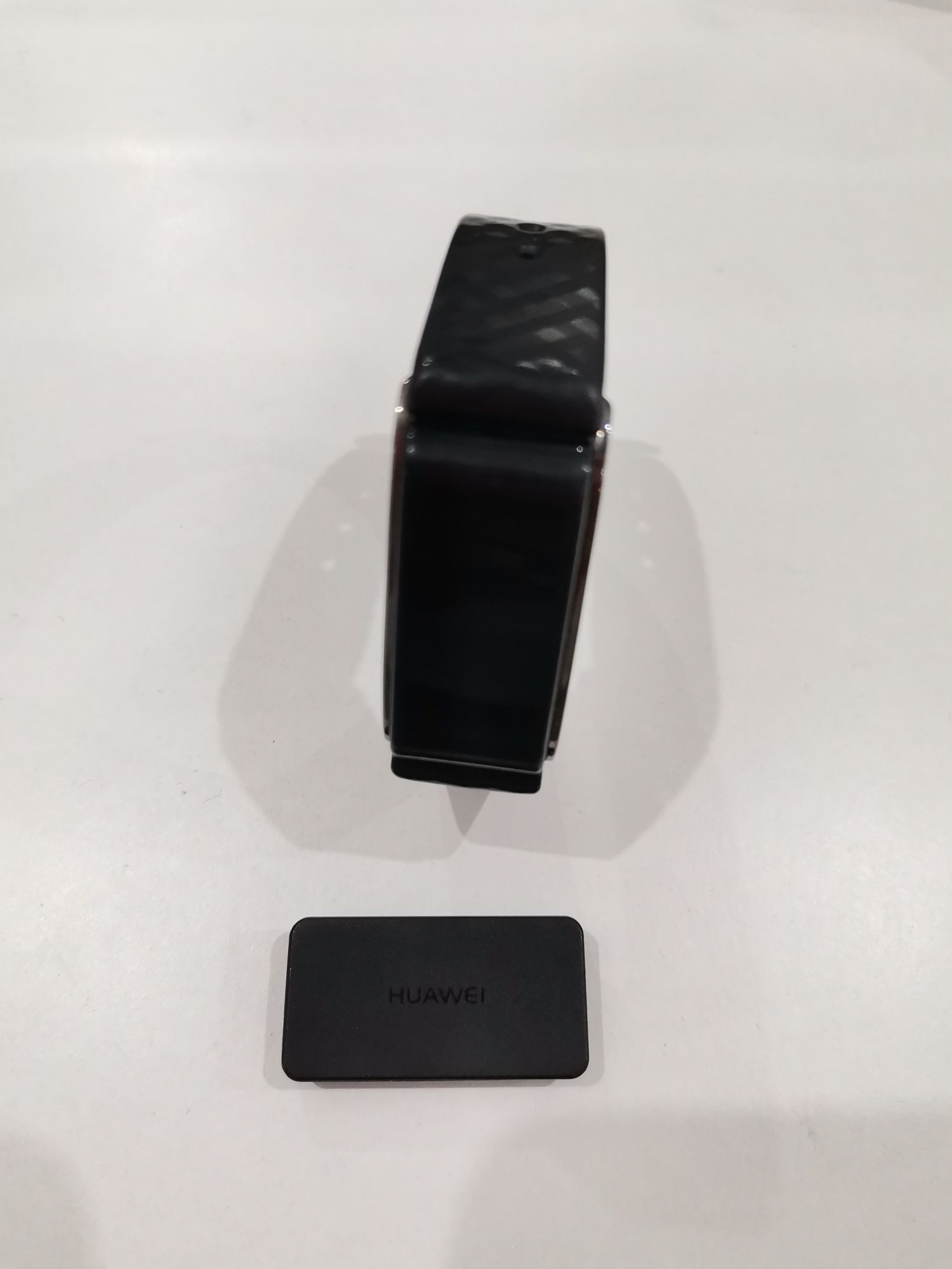 Фитнес гривна Huawei band a2