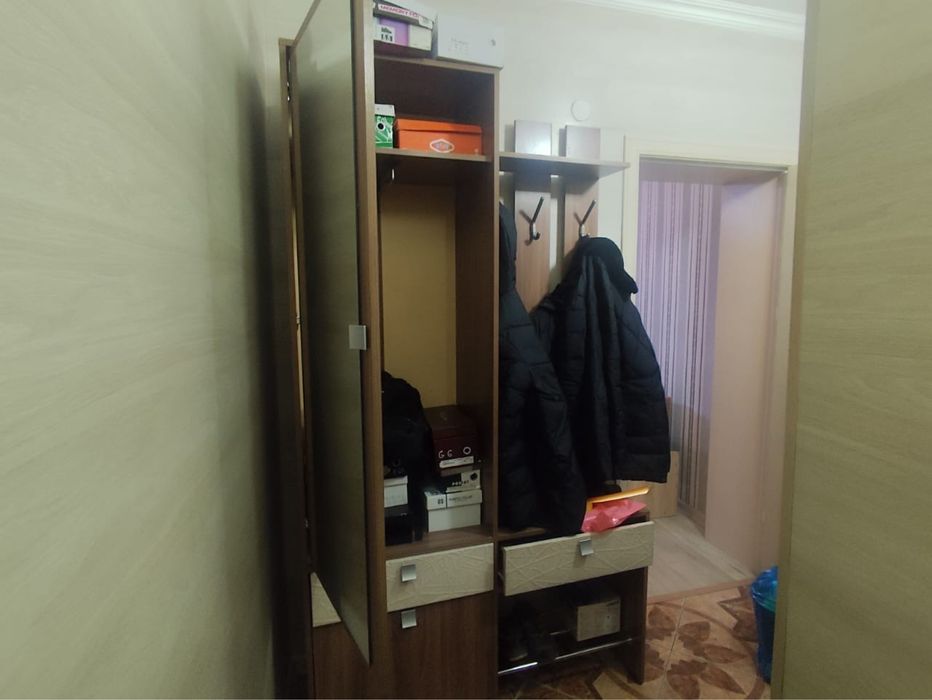 Продам прихожую, в хорошем состоянии