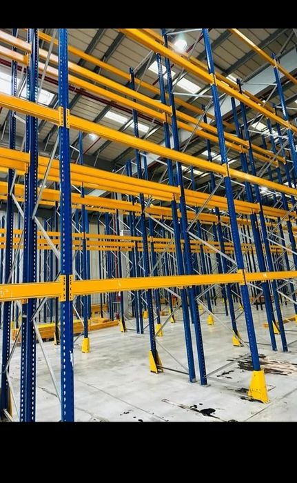 Rafturi metalice industriale