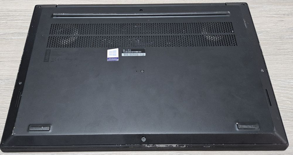 Defect placa baza Lenovo Thinkpad P1