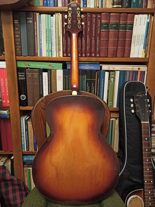 Chitara hollow body archtop jazz Framus Capri