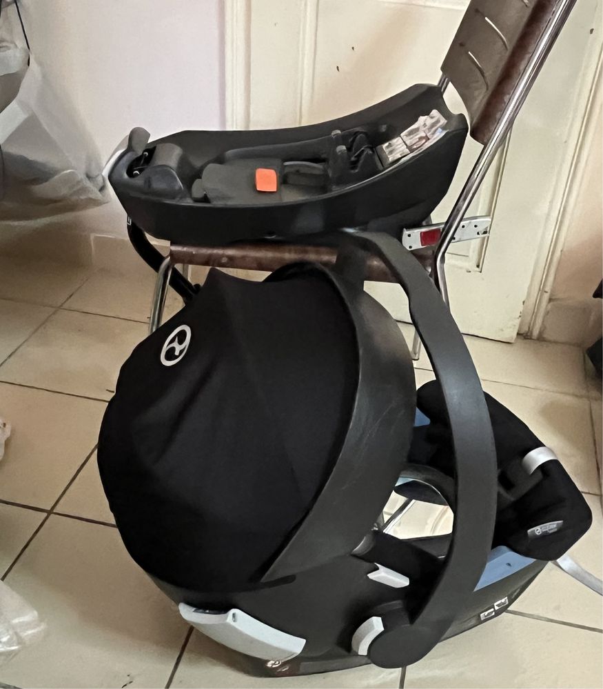 Maclaren Atom + Cybex Aton 5