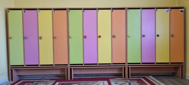 Шкафчик для раздевалки в детский сад, четырех дверный