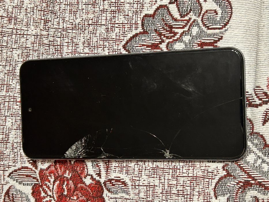 продам tecno pova 4 128/8