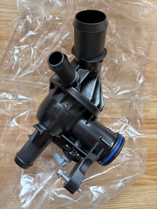 Оригинален термостат 2350518 за FORD V363/Mk7