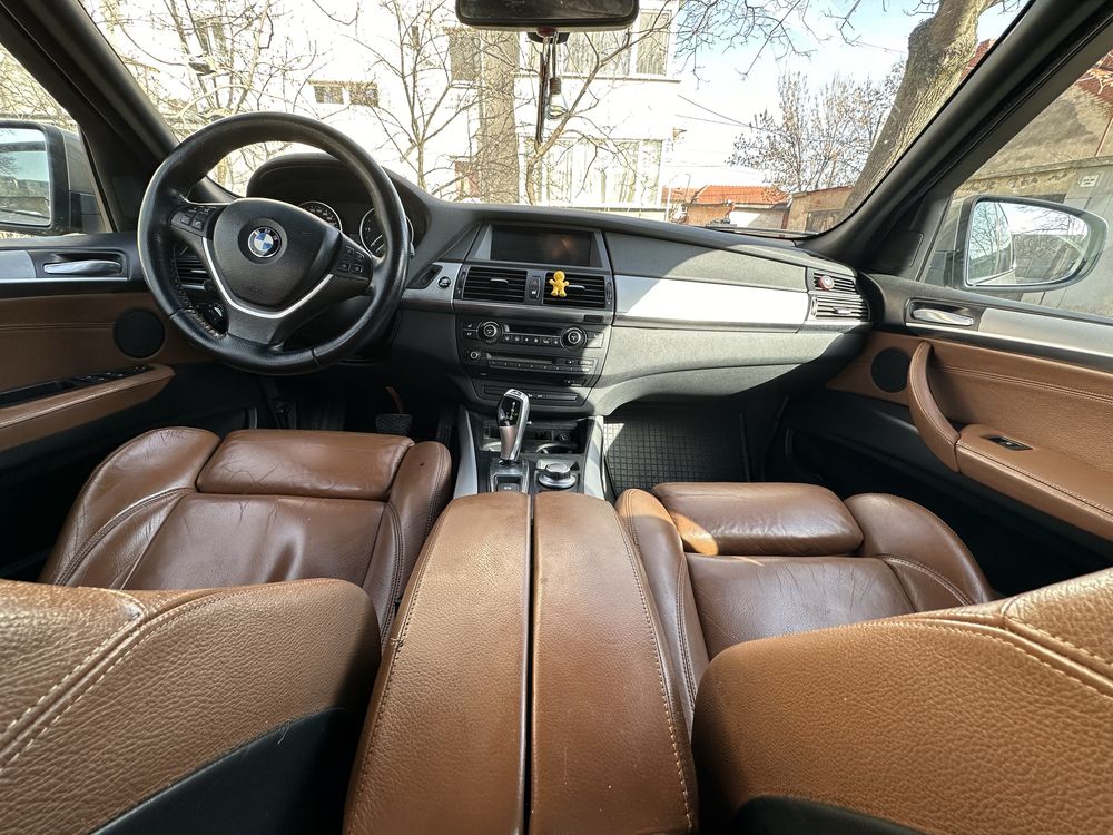 BMW X5 E70 X-Drive