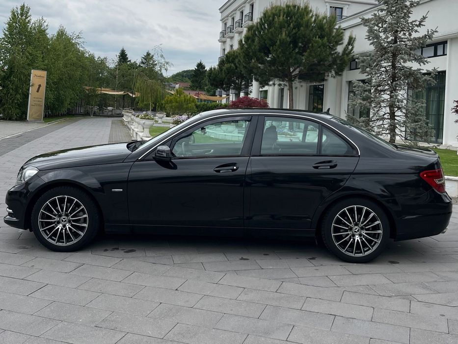 Mercedes C 200 Berlina Automata