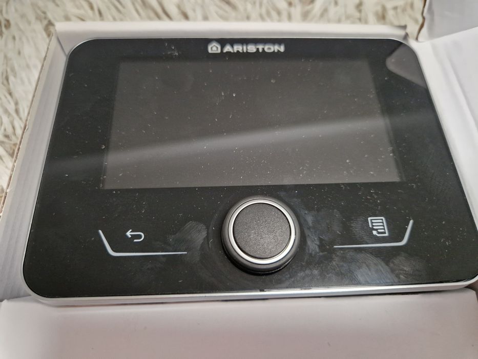 Termostat ambiental cu fir Ariston