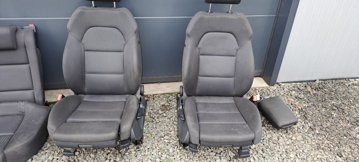 Interior Audi A6 C6 break din material textil cu încălzire scaune fata