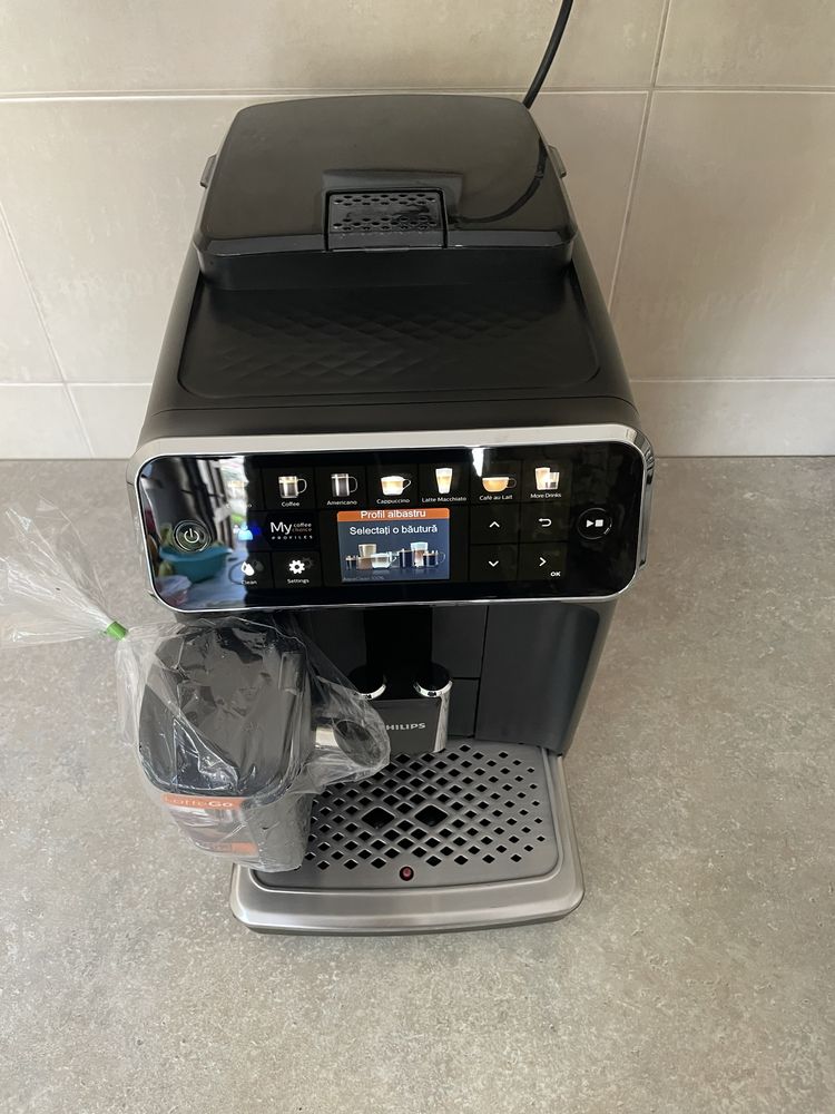 Espresor expresor Philips latte go