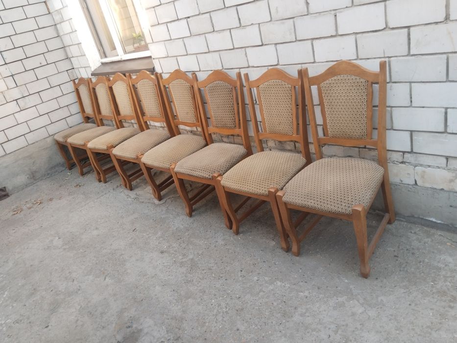 Стулья продам 8шт