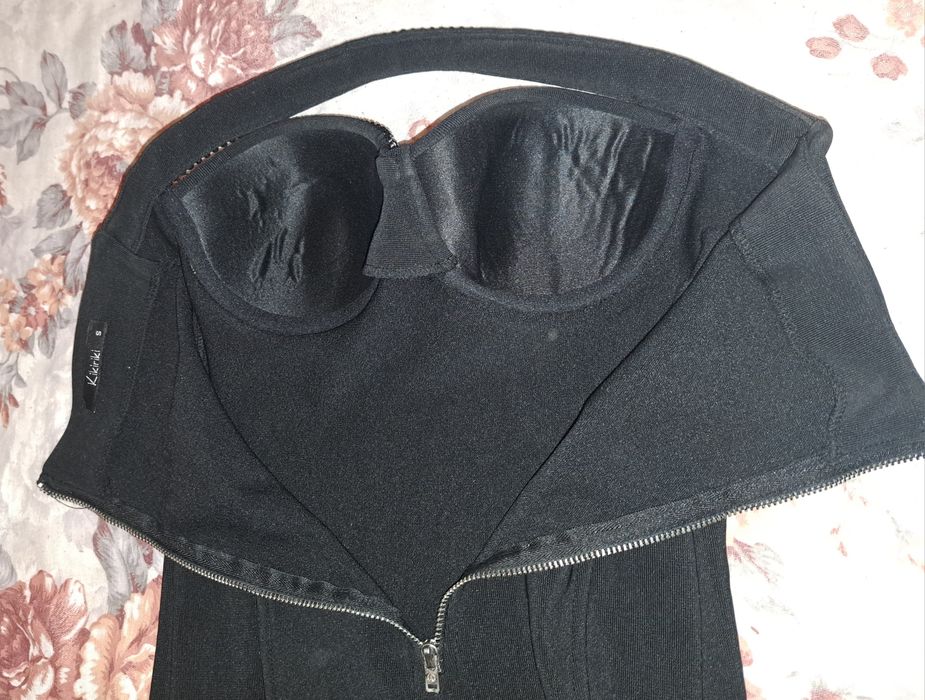 Дамска рокля с камъни