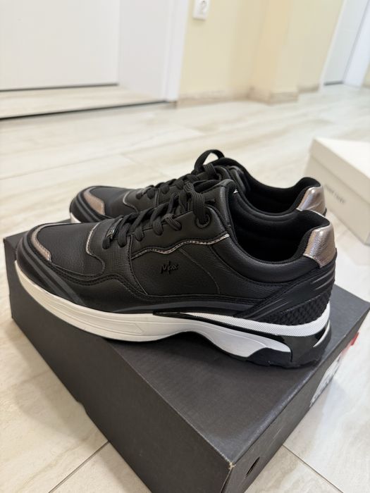 Дамски черни кецове Mexx