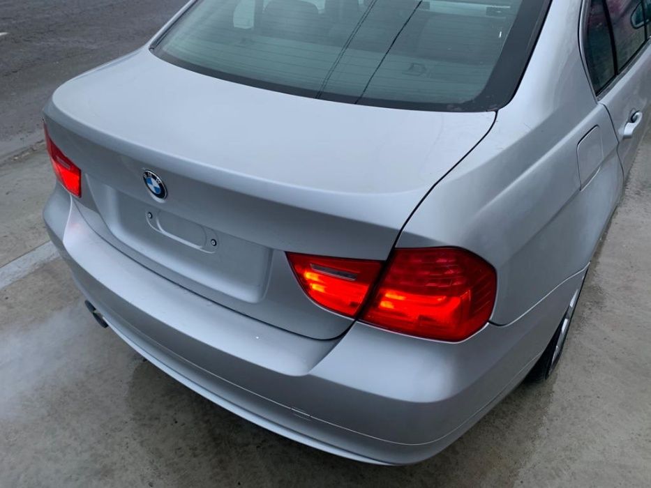 Dezmembrez bmw e90 330 facelift/bmw 330d/e90 facelift/bara fata/capota