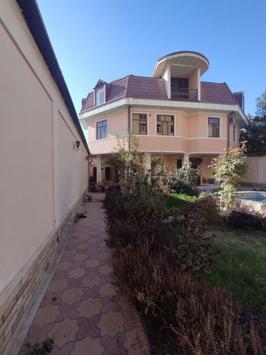 Евростил Ховли сотилади