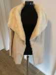 Cojoc crem Bershka