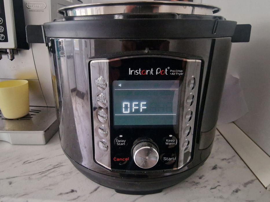 Multicooker+ Friteuza 2 in 1 Instant Pro