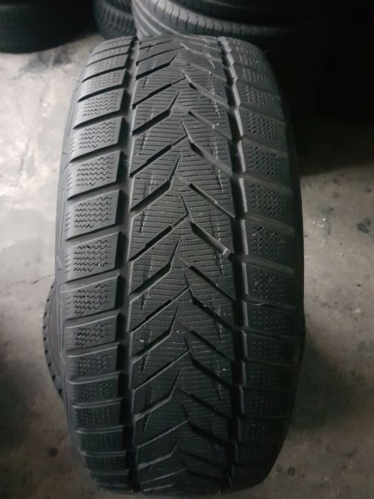 Vredstein 245/50 R18 104V M+S iarnă