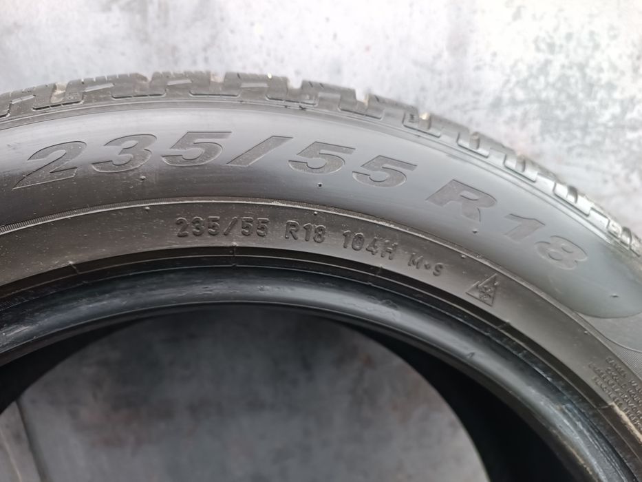 235/55/18 Pirelli