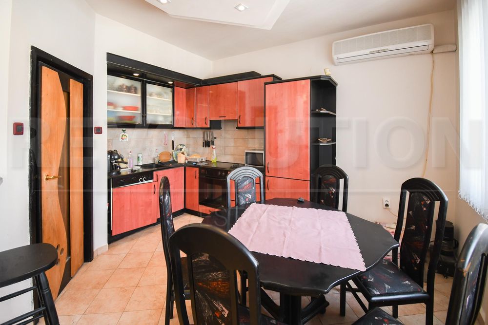 Продава се Тристаен апартамент в София, Медицинска академия - 98 кв.м за 3164 €/кв.м - Снимка #2