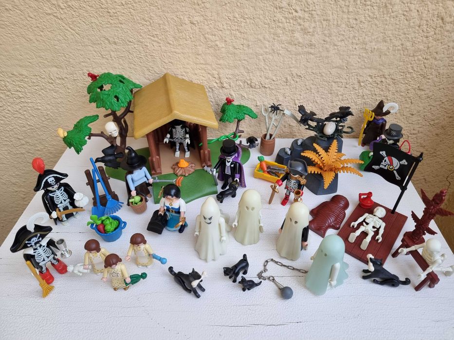 Colectie Halloween Playmobil scheleti, fantome, vampiri, paianjeni