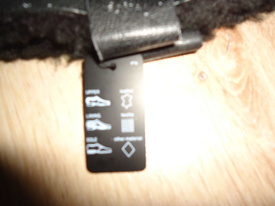 VAGABOND--ЕСТЕСТВЕНА КОЖА--Топли ботуши с каракул--39 номер НОВИ!!!