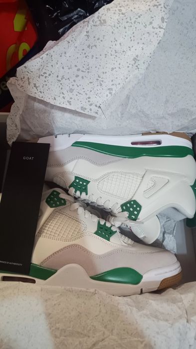 Jordan 4 retro Sb pine green