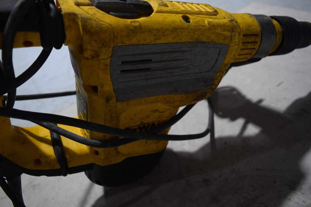 Ciocan demolator Dewalt SDS-Max profesional 1500W
