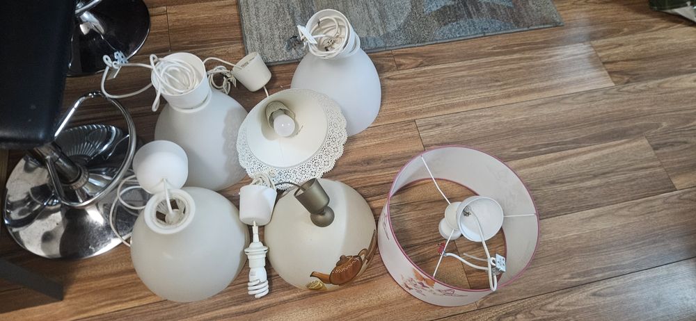 Corpuri iluminat cu becuri