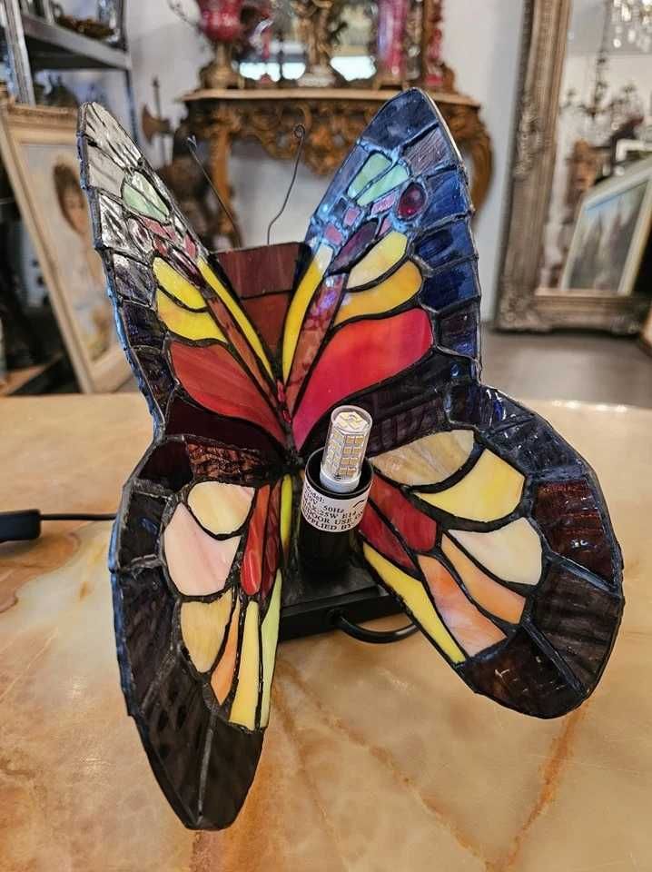 Fluturas-Lampă stil Tiffany