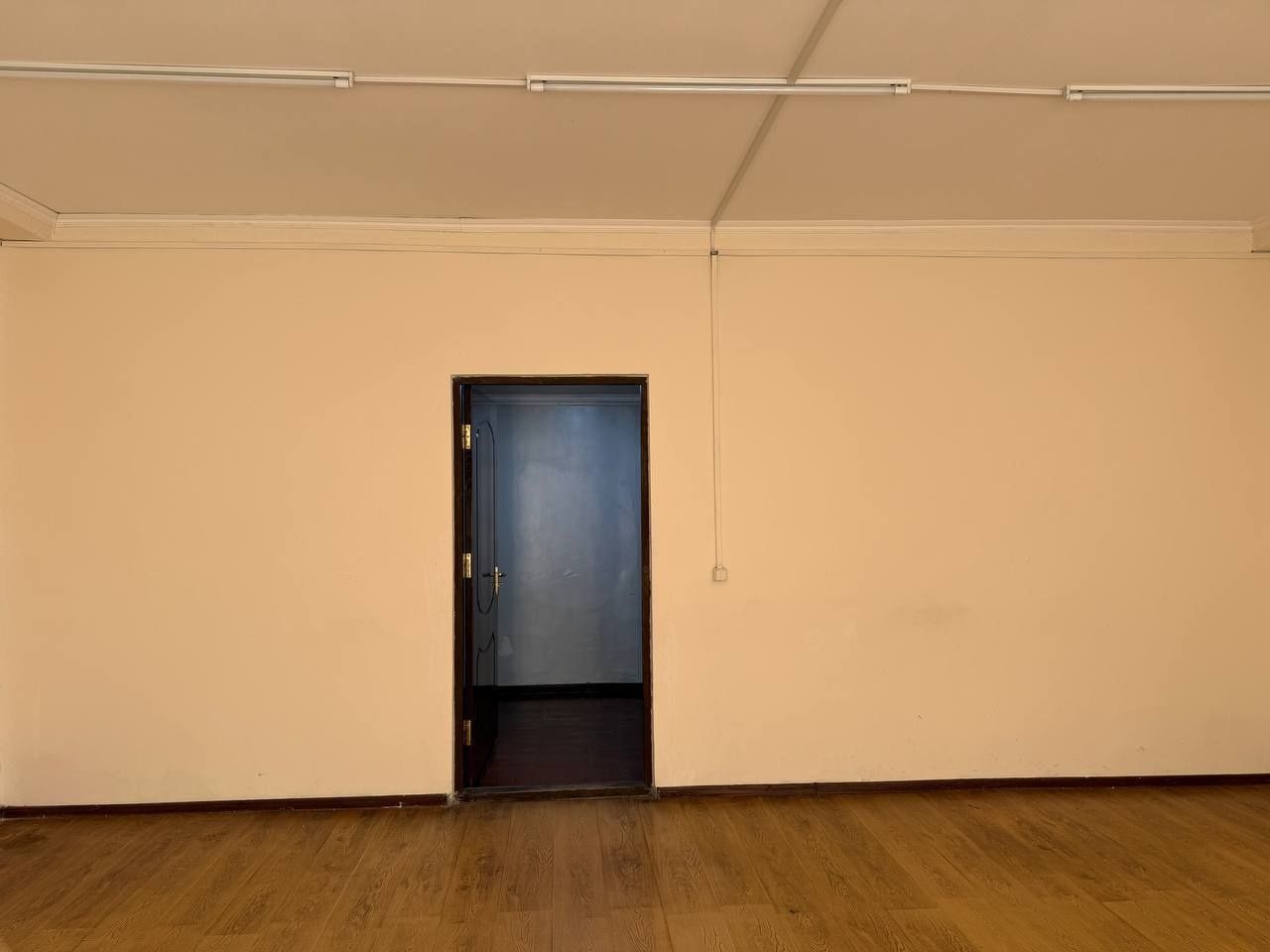 Чиланзар Театр оперетты 15м²30м² 2линия Юр адреса