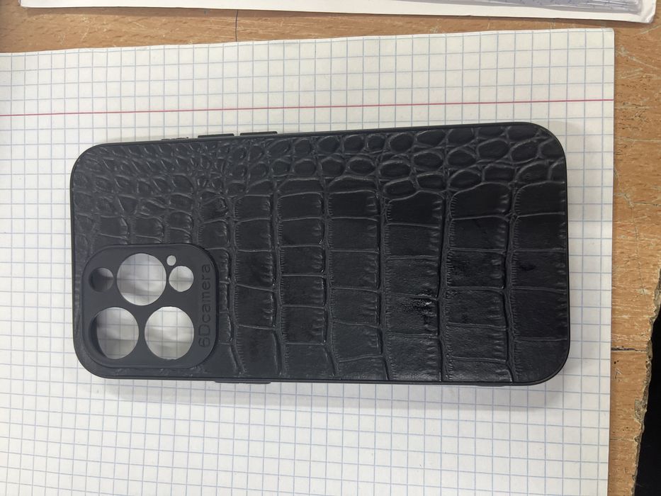 Чехол на iPhone 13 Pro