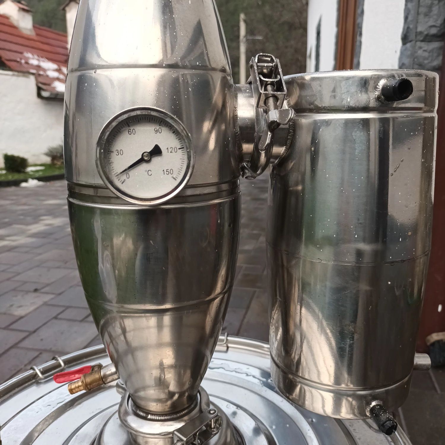 Vând distilator  din inox  50 litri