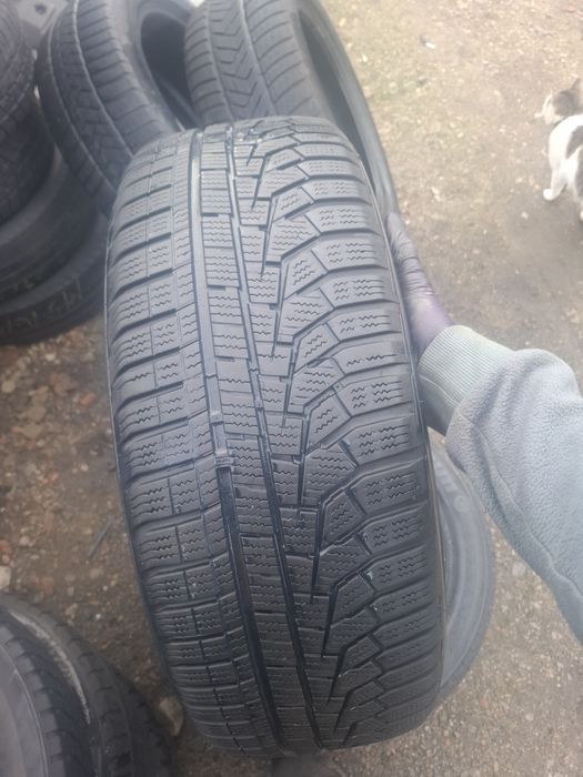 Vand 1 anvelopa 215 60 16 honkook bun de iarna