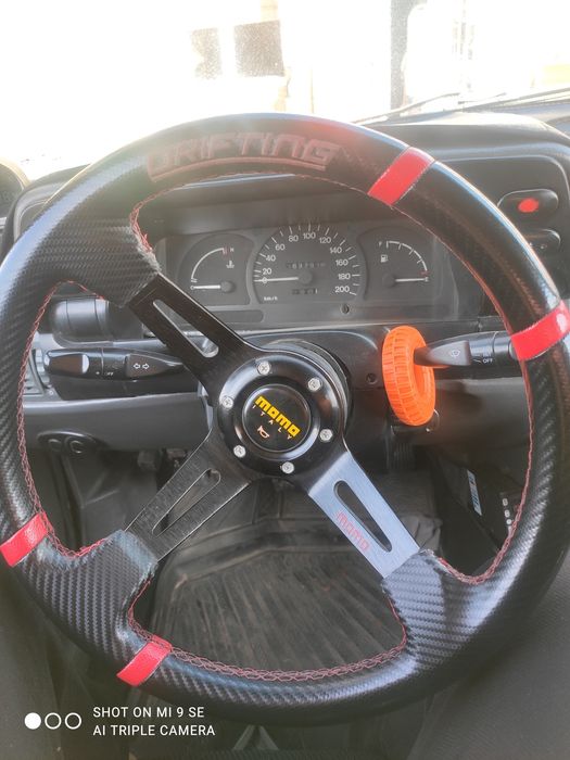 Момо руль сотилади