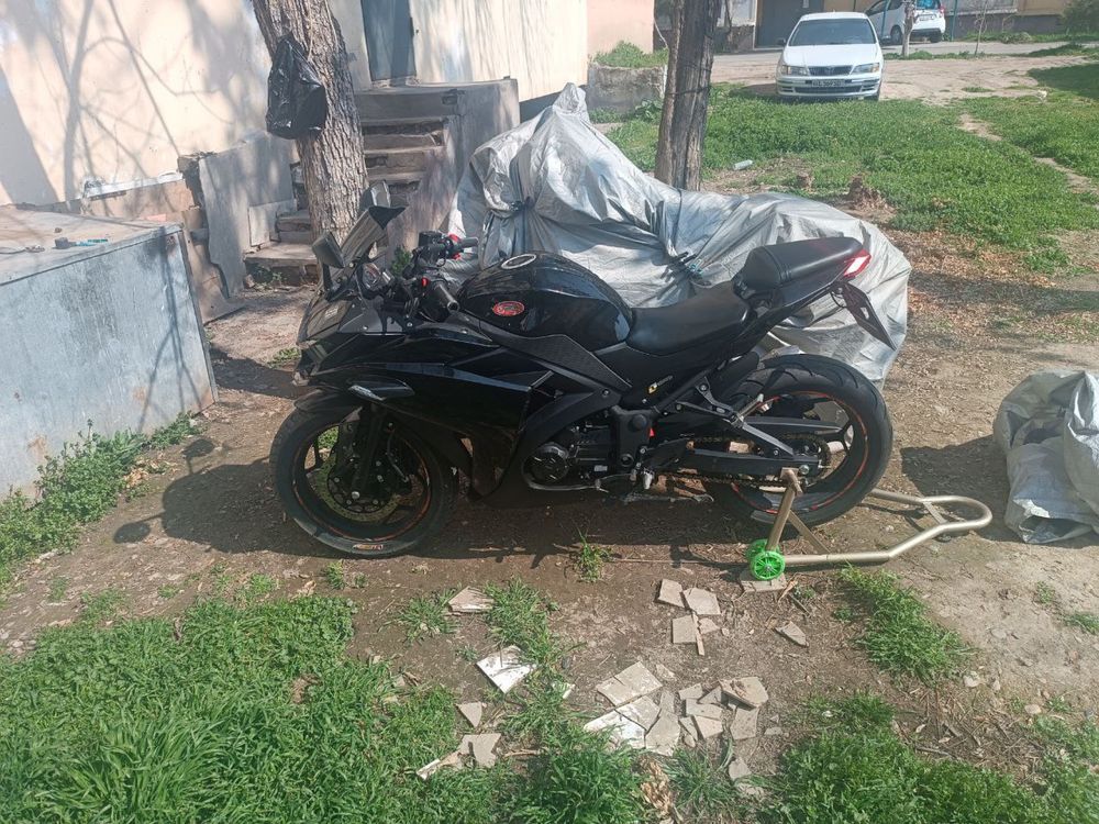Продам срочно 250 кубов инжектор
