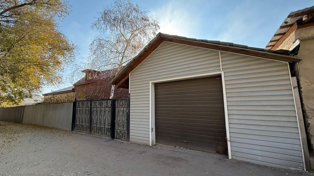 Продаётся 2х этажный 6 комнатный дом В районе Корпорации Казахмыс