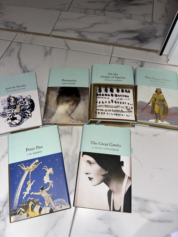 Малки книги на английски език