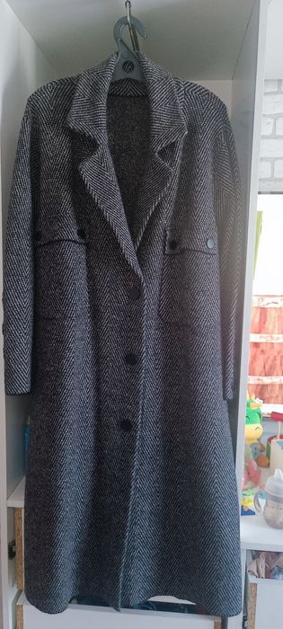 Срочно продам очень тёплое пальто(шерсть)