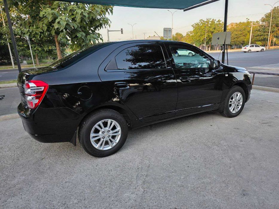 Chevrolet Cobalt, 4 позиция 2024 года