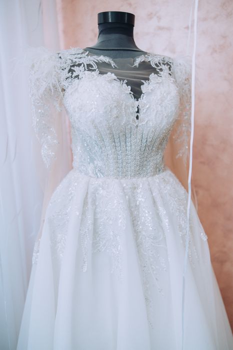 Vand rochie de mireasa