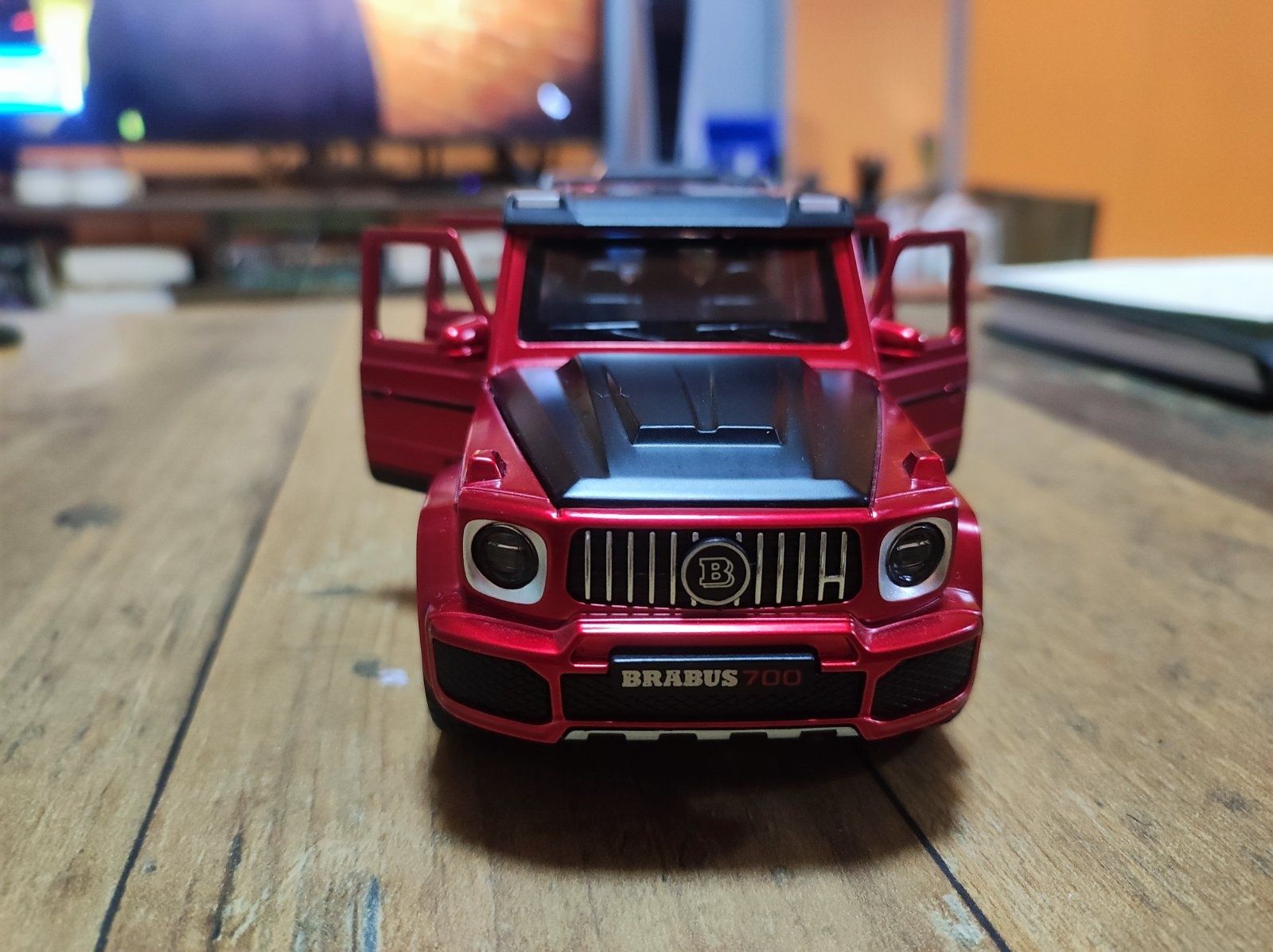 Mercedes-Benz G 700 BRABUS 1:32