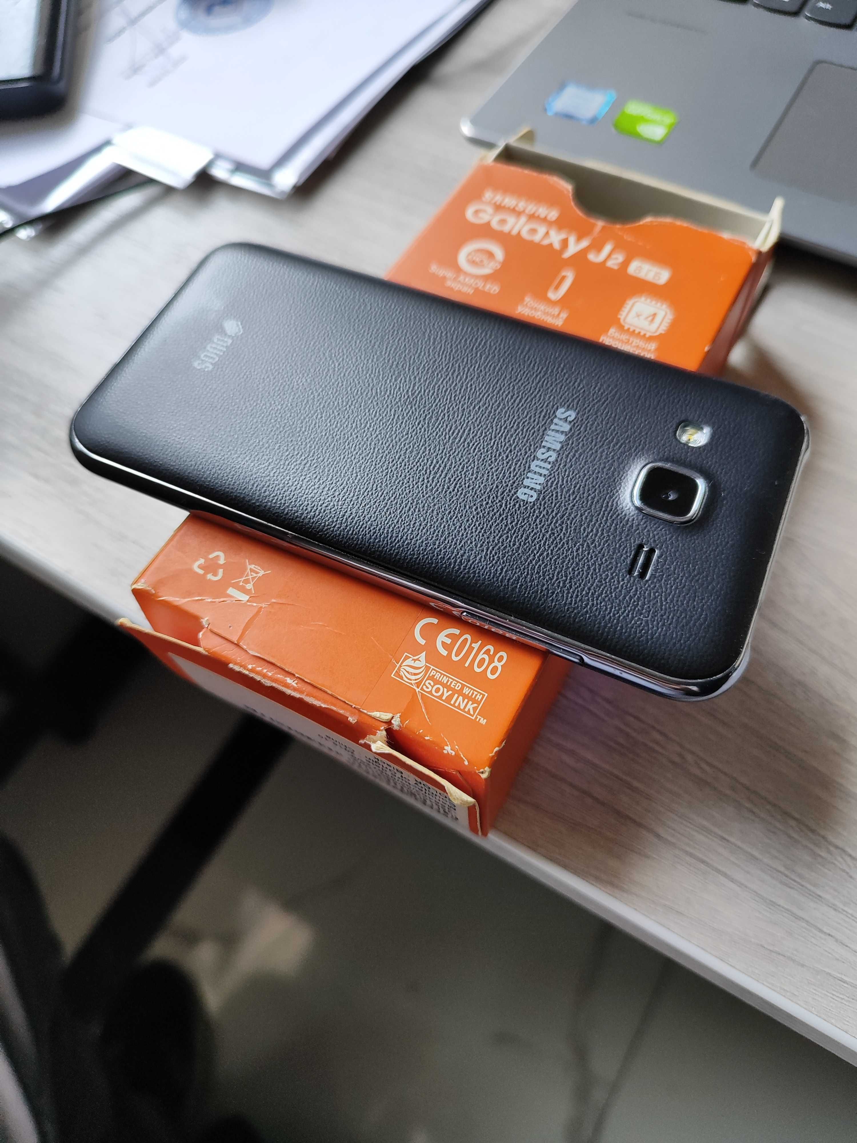 Samsung J2 8gb в отличном состоянии