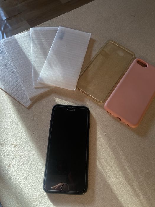 Vând Iphone se 2020 128 Gb