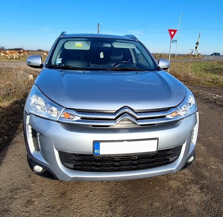 Vând Citroen C4 AIRCROSS