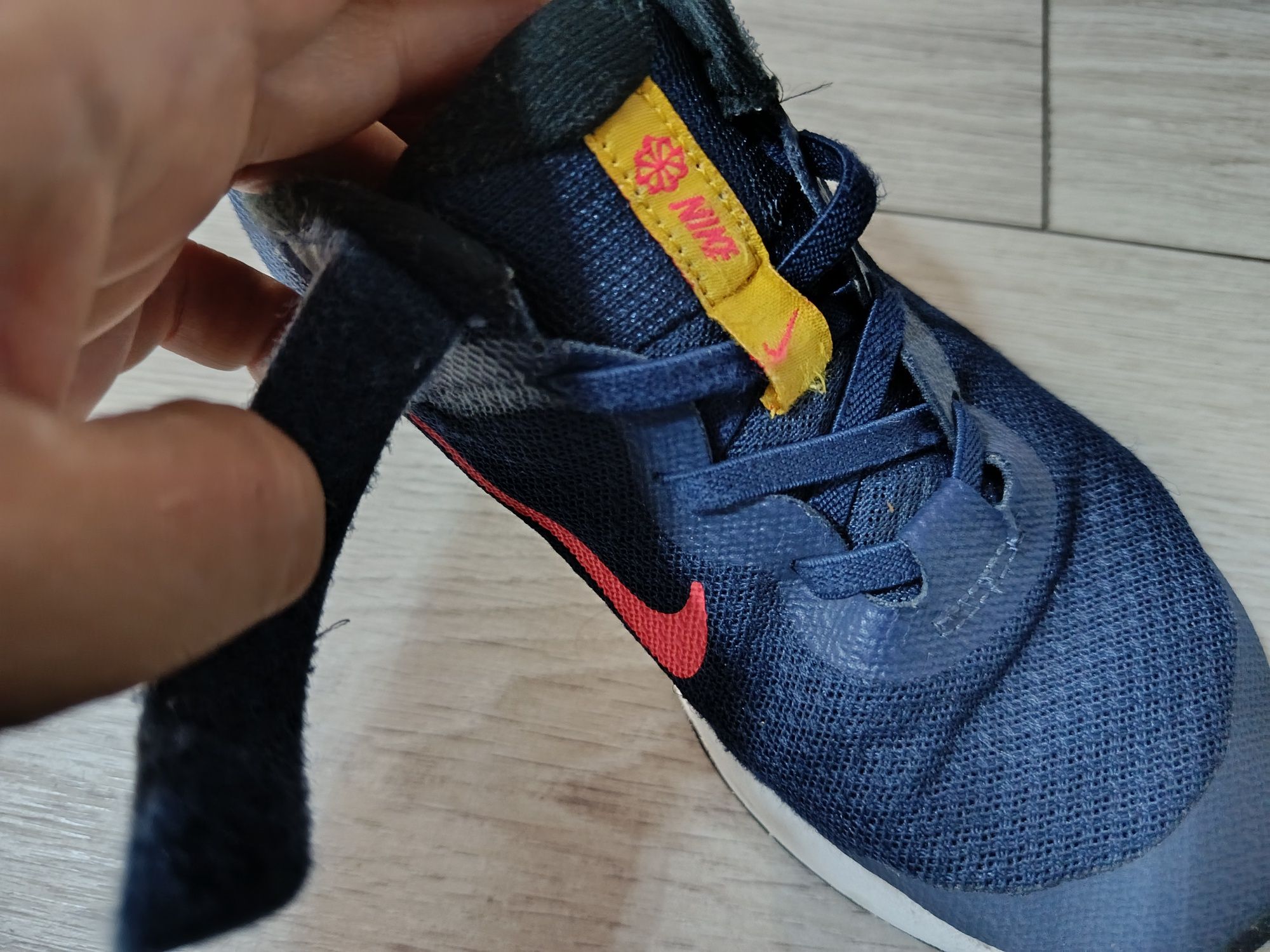 Маратонки Nike, Adidas - номер 32, 33