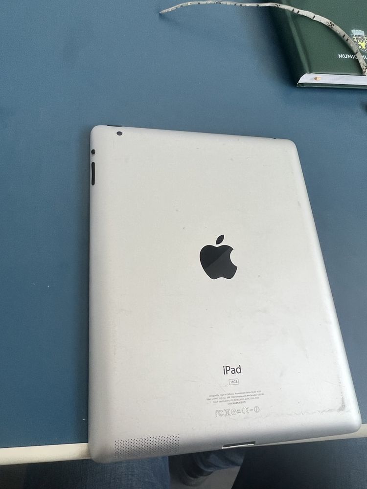 Apple iPad 16 GB alb