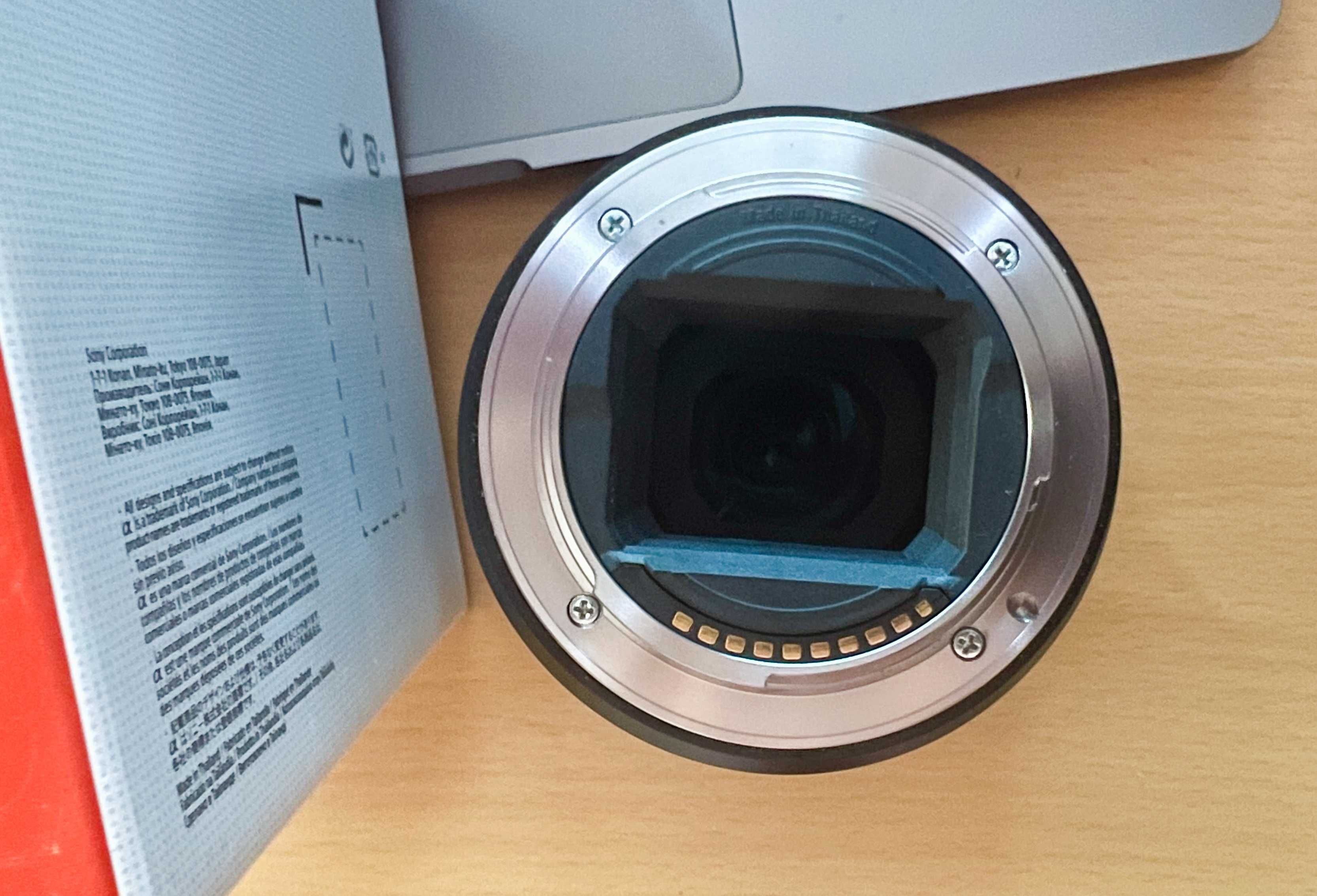 Sony FE 16-35mm f/4 OSS Vario Tessar T* ZA