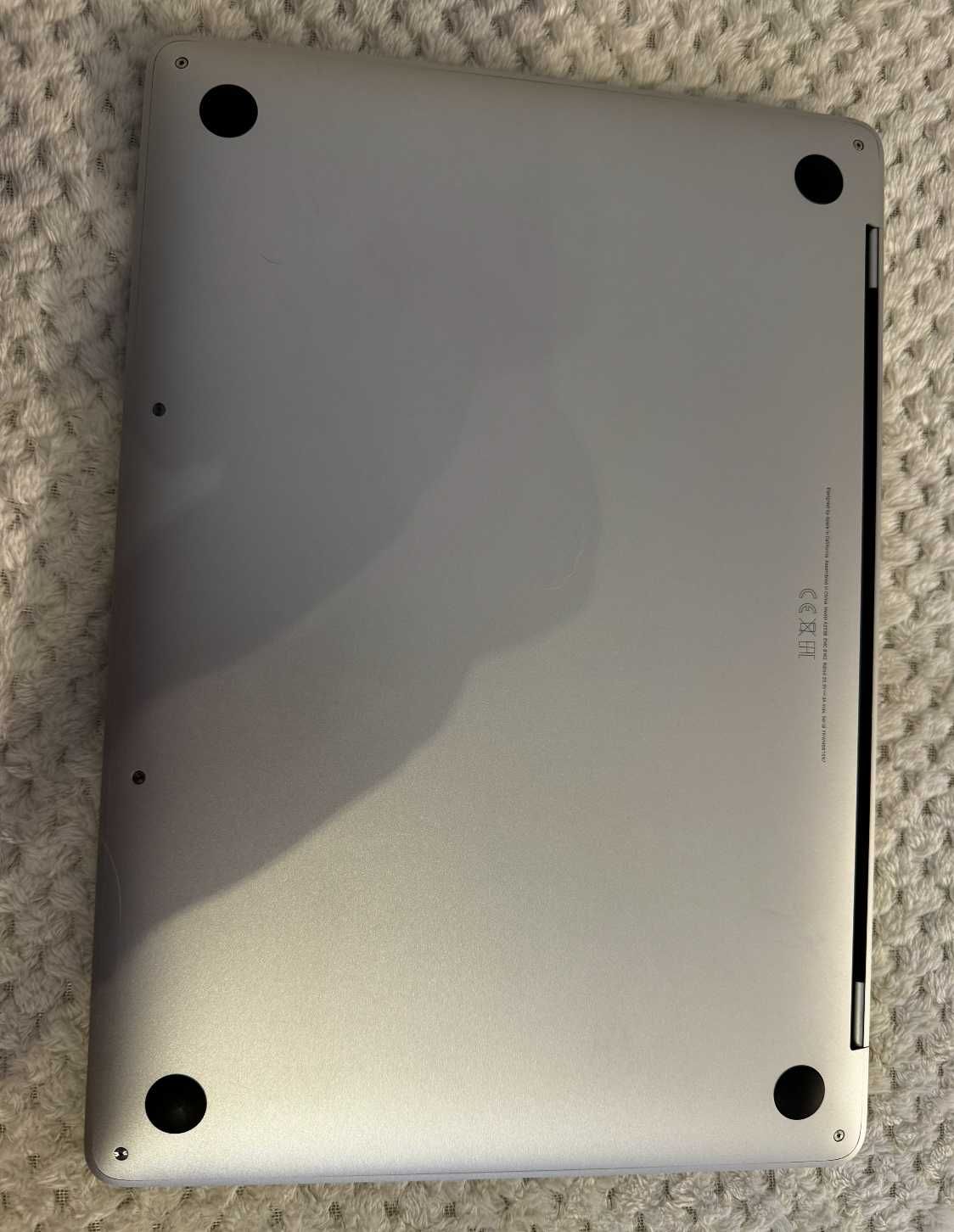 Apple MacBook Pro М2 13‑инча с чип M2 (модел от 2022 г.) - Touchbar